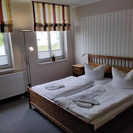 וארן Hotel Am Weinbergschloss מראה חיצוני תמונה