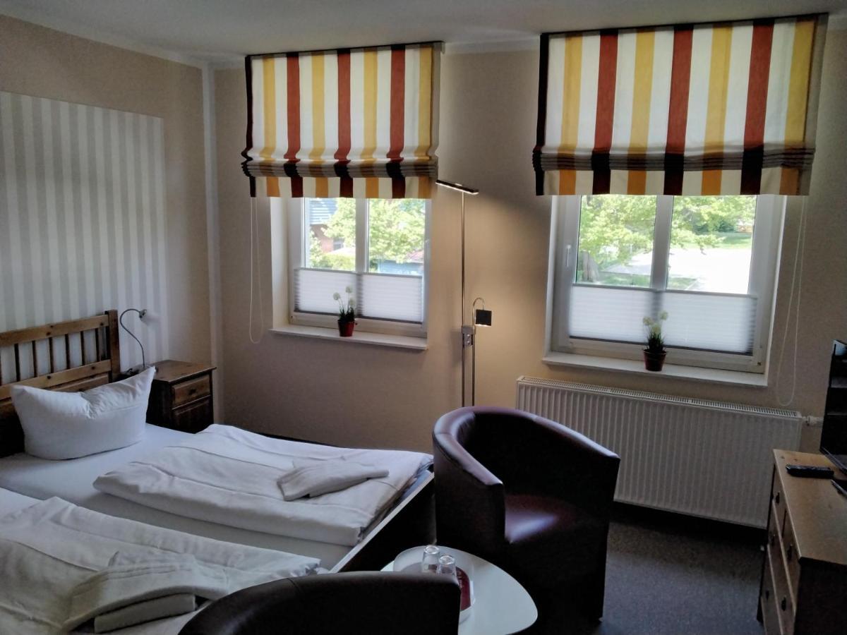 וארן Hotel Am Weinbergschloss מראה חיצוני תמונה