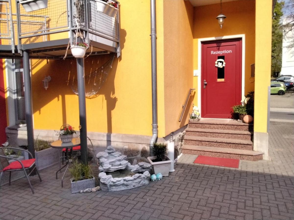 וארן Hotel Am Weinbergschloss מראה חיצוני תמונה