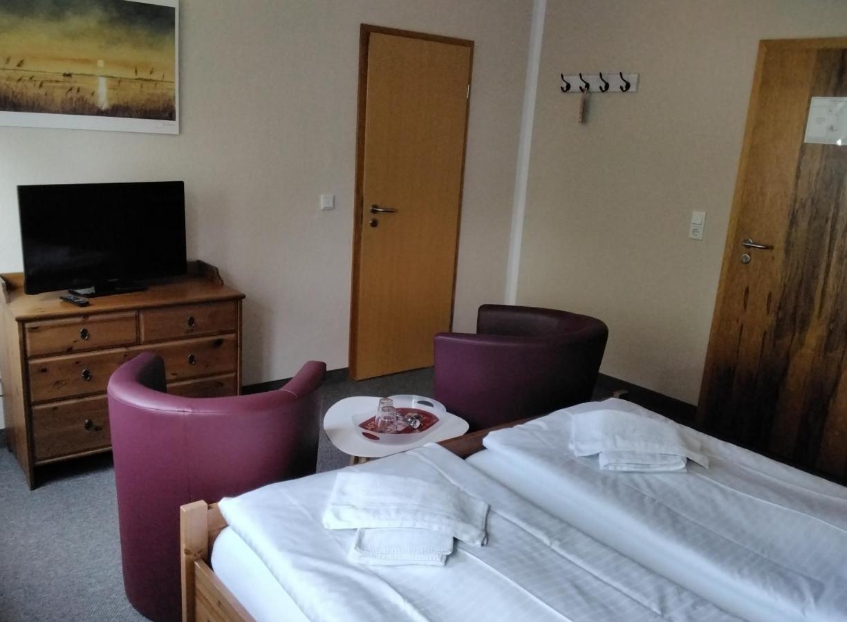 וארן Hotel Am Weinbergschloss מראה חיצוני תמונה