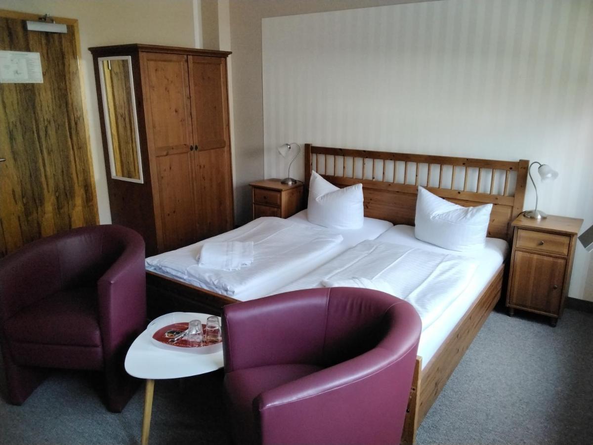 וארן Hotel Am Weinbergschloss מראה חיצוני תמונה
