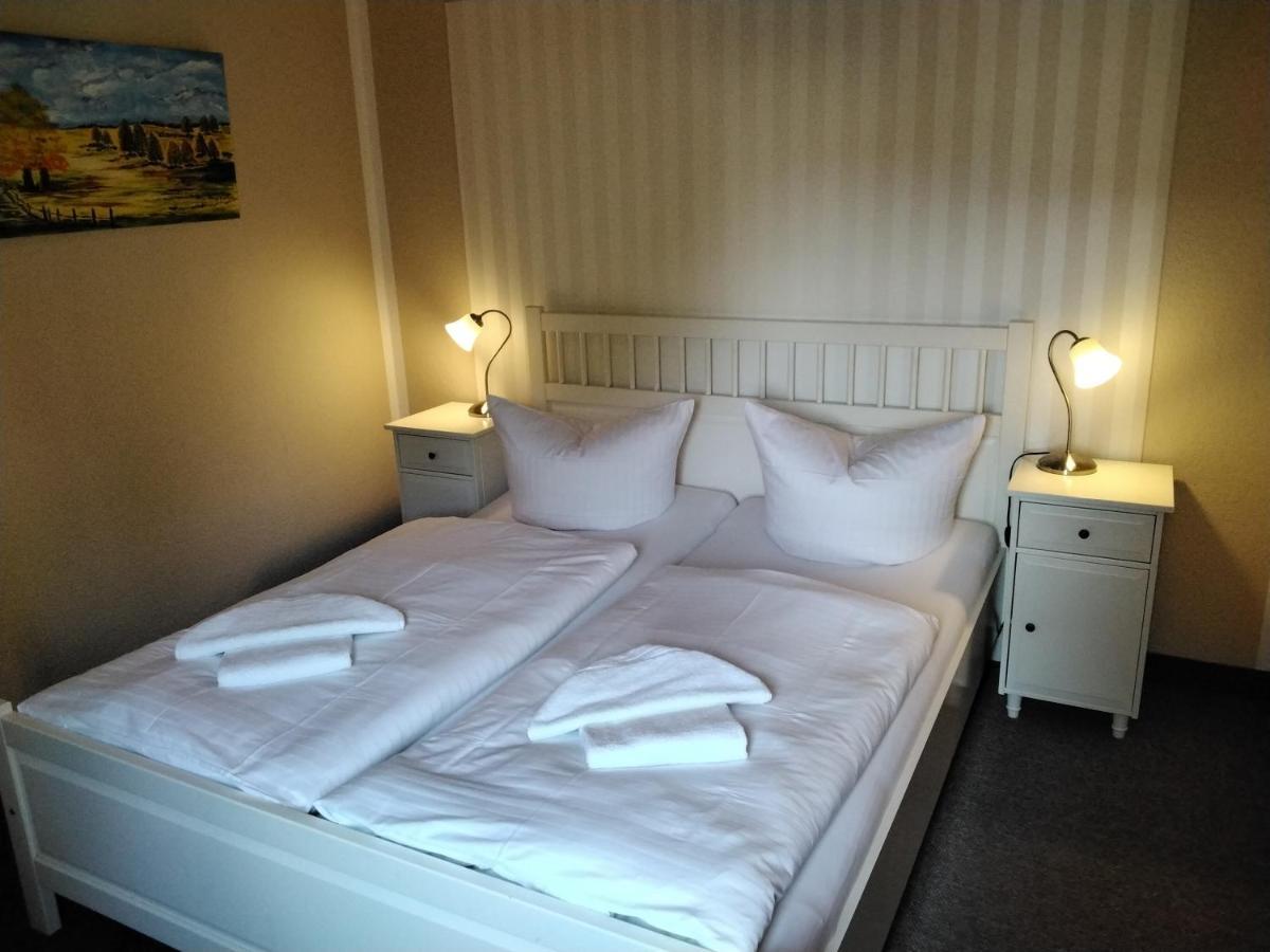 וארן Hotel Am Weinbergschloss מראה חיצוני תמונה