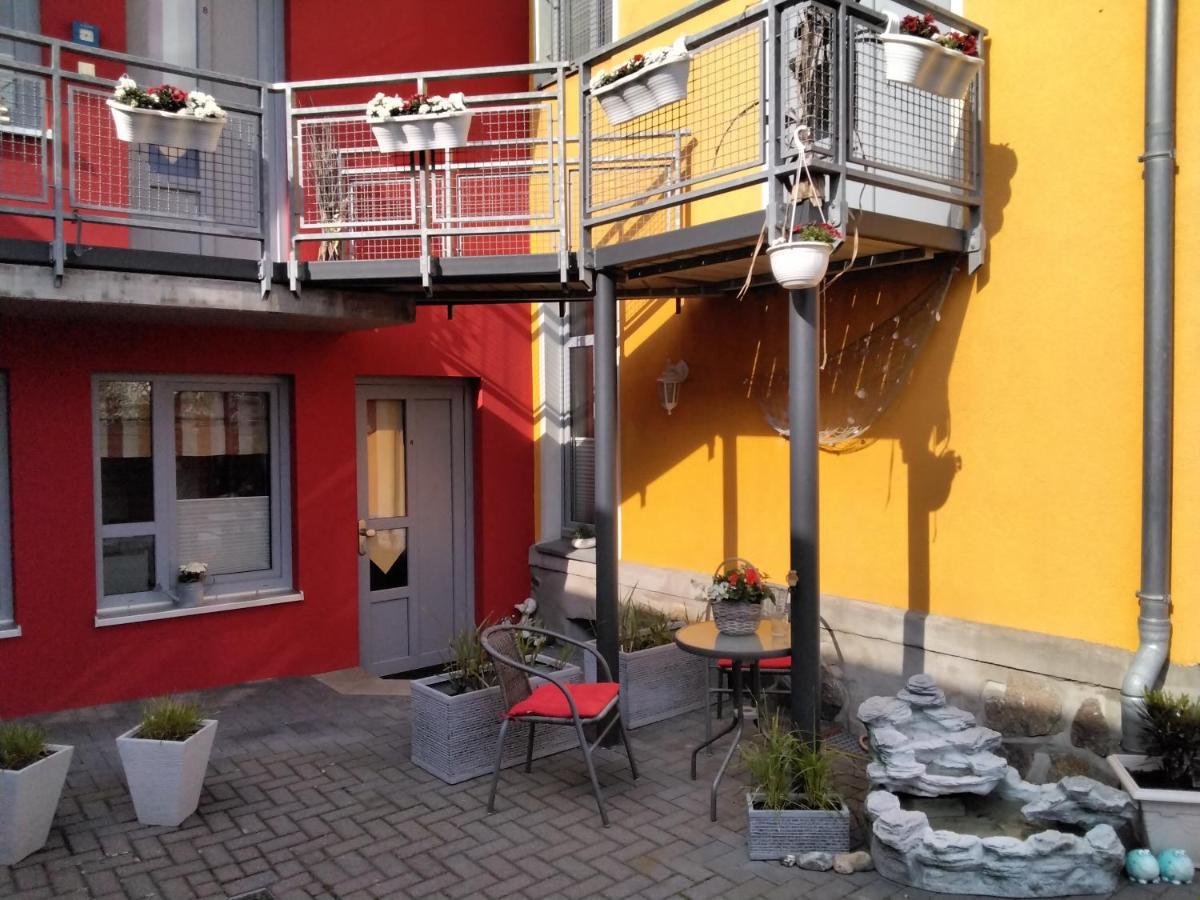 וארן Hotel Am Weinbergschloss מראה חיצוני תמונה