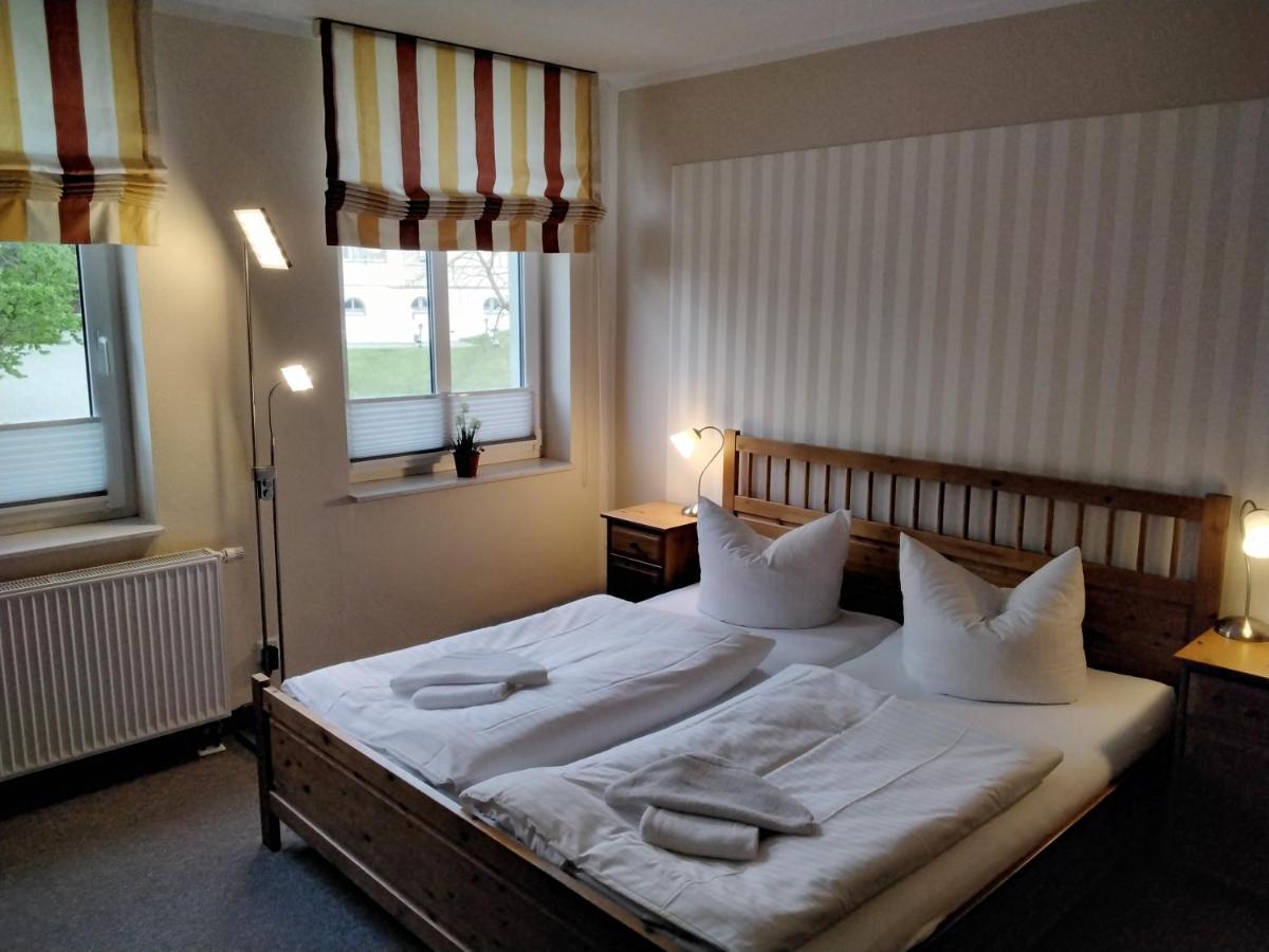 וארן Hotel Am Weinbergschloss מראה חיצוני תמונה
