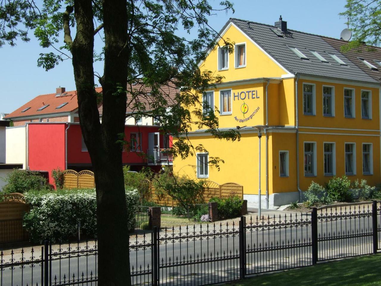 וארן Hotel Am Weinbergschloss מראה חיצוני תמונה